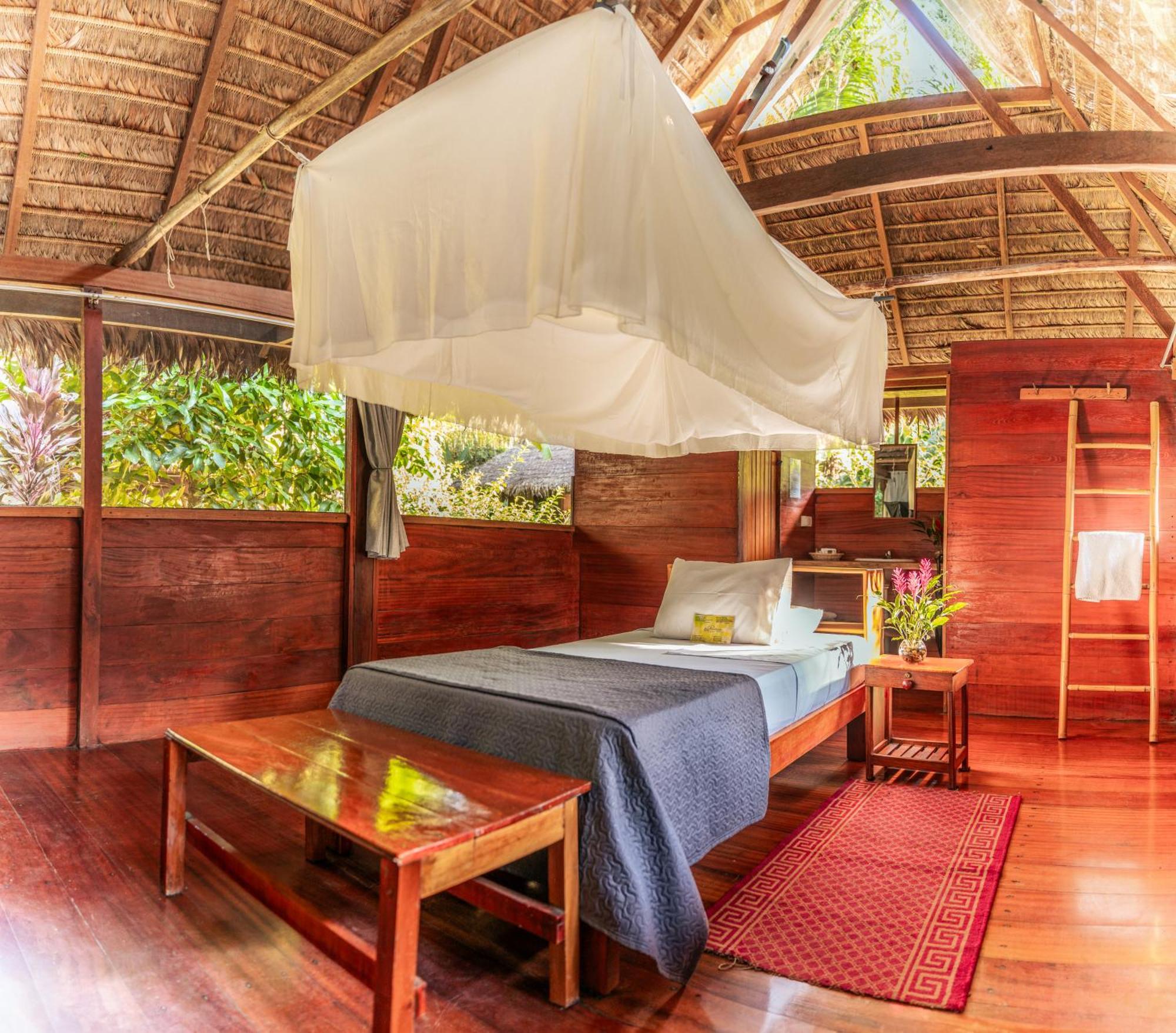 Ecolucerna Lodge Tambopata Puerto Maldonado Extérieur photo